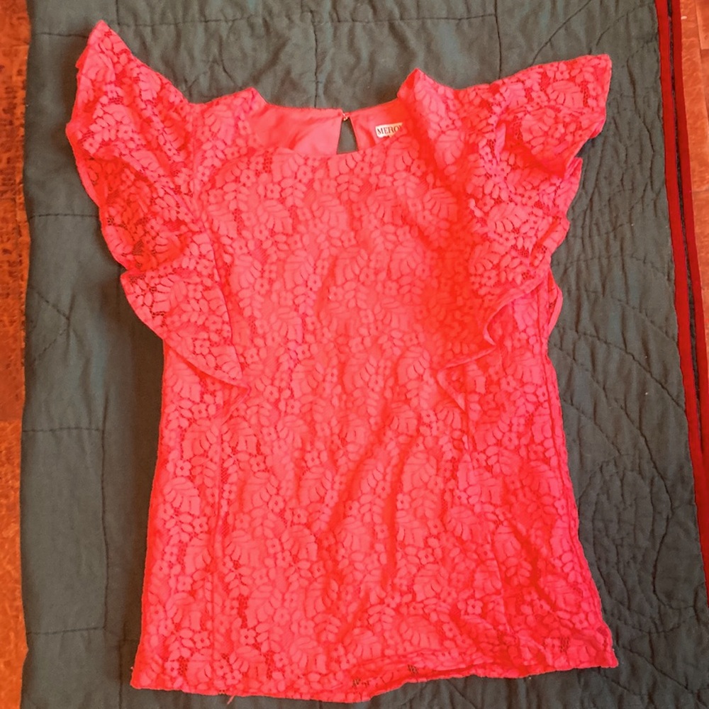 Merona top, peachy pink, near salmon color, lace